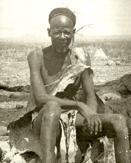 A Ritual Headman of the Tallensi - webAfriqa - SemanticAfrica A Ritual Headman of the Tallensi